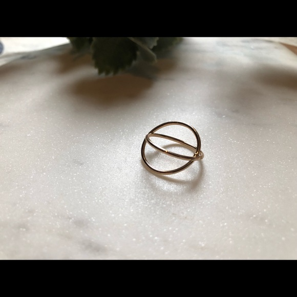 Jewelry - NWOT Dainty Gold Double Wrap Ring